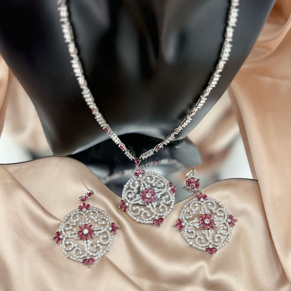 Exquisite Luxury- Ruby & CZ Necklace Set – Elegant Statement Jewelry - Picture 8 of 9